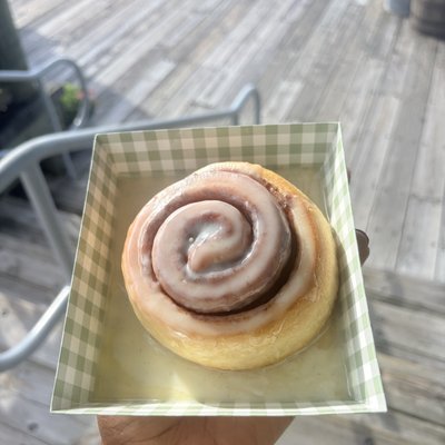 Cinnamon Rolls PRE-ORDER BOX 4 COUNT