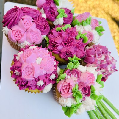 Floral Cupcake Bouquet 