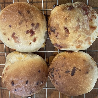 Cheddar/Onion Burger Buns