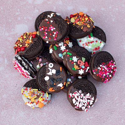 Oreo Cookies Chocolate Dipped party Favor Dessert box of 6