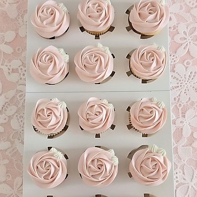 Cupcakes 12 Count (1 Dozen)