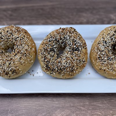 The Everything Bagel (6 Pack)
