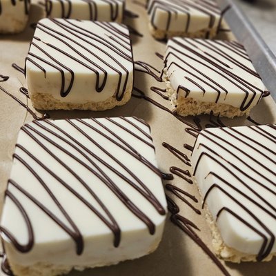 White Chocolate Rice Crispy Treats 6ct