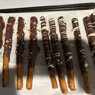 Chocolate  Pretzels