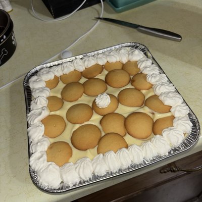 Large Banana Pudding 