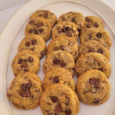 Brown Butter Chocolate Chip Cookie With Heath Toffee Bits 