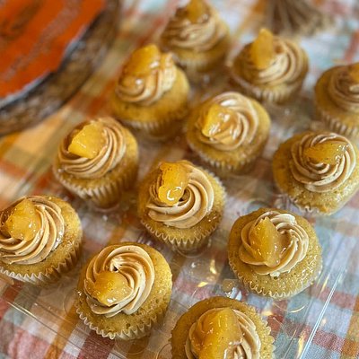 24 Count Non-Floral Decorated Mini Cupcakes