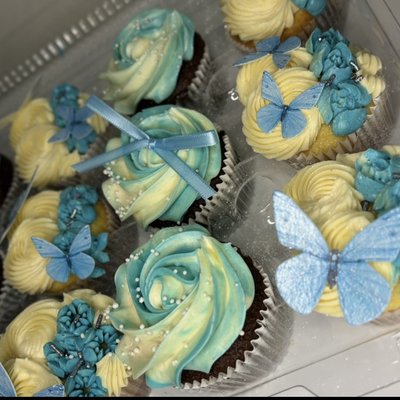 Custom Cupcakes 