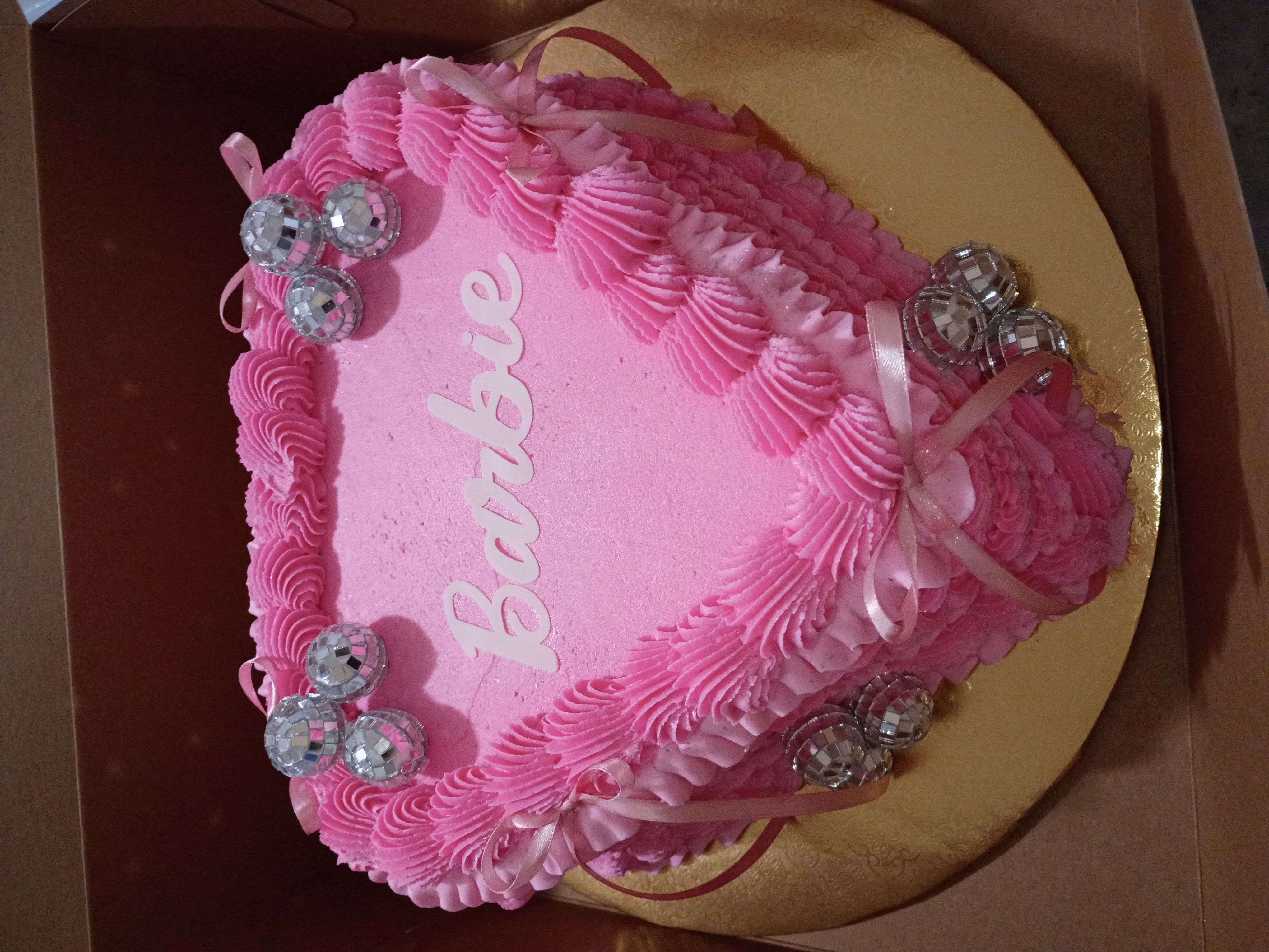 8in Heart Cake Basic