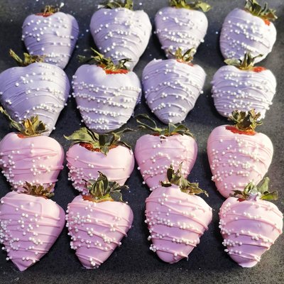 🍫 Chocolate Covered Strawberries 🍓