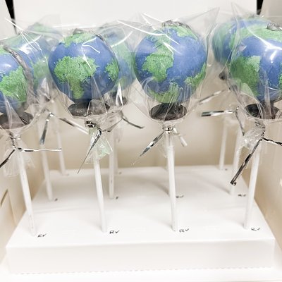Cakepops ($30 Per Dozen)