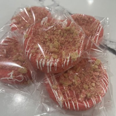 Strawberry Crunch Cookies 