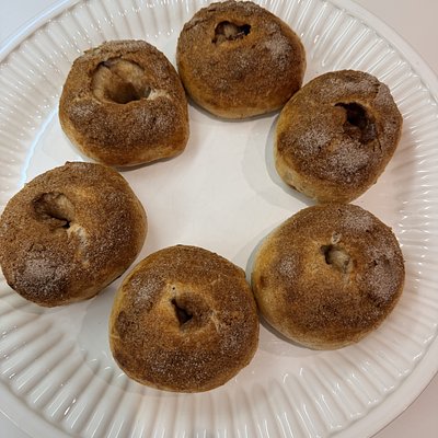 12 Flavored Bagels