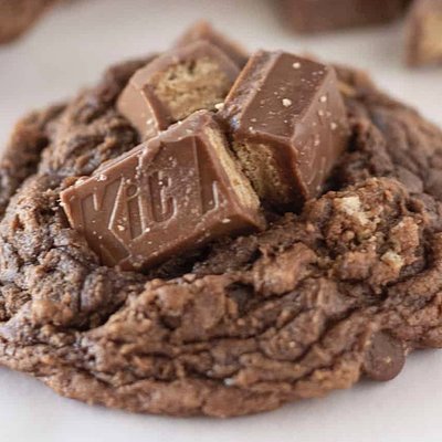 kitkat cookie