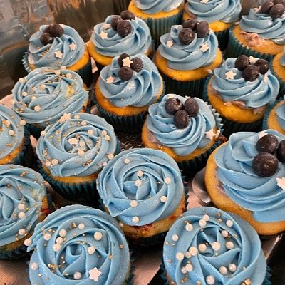Cupcakes (1 Dozen) (specify Or Inquire About Flavors)