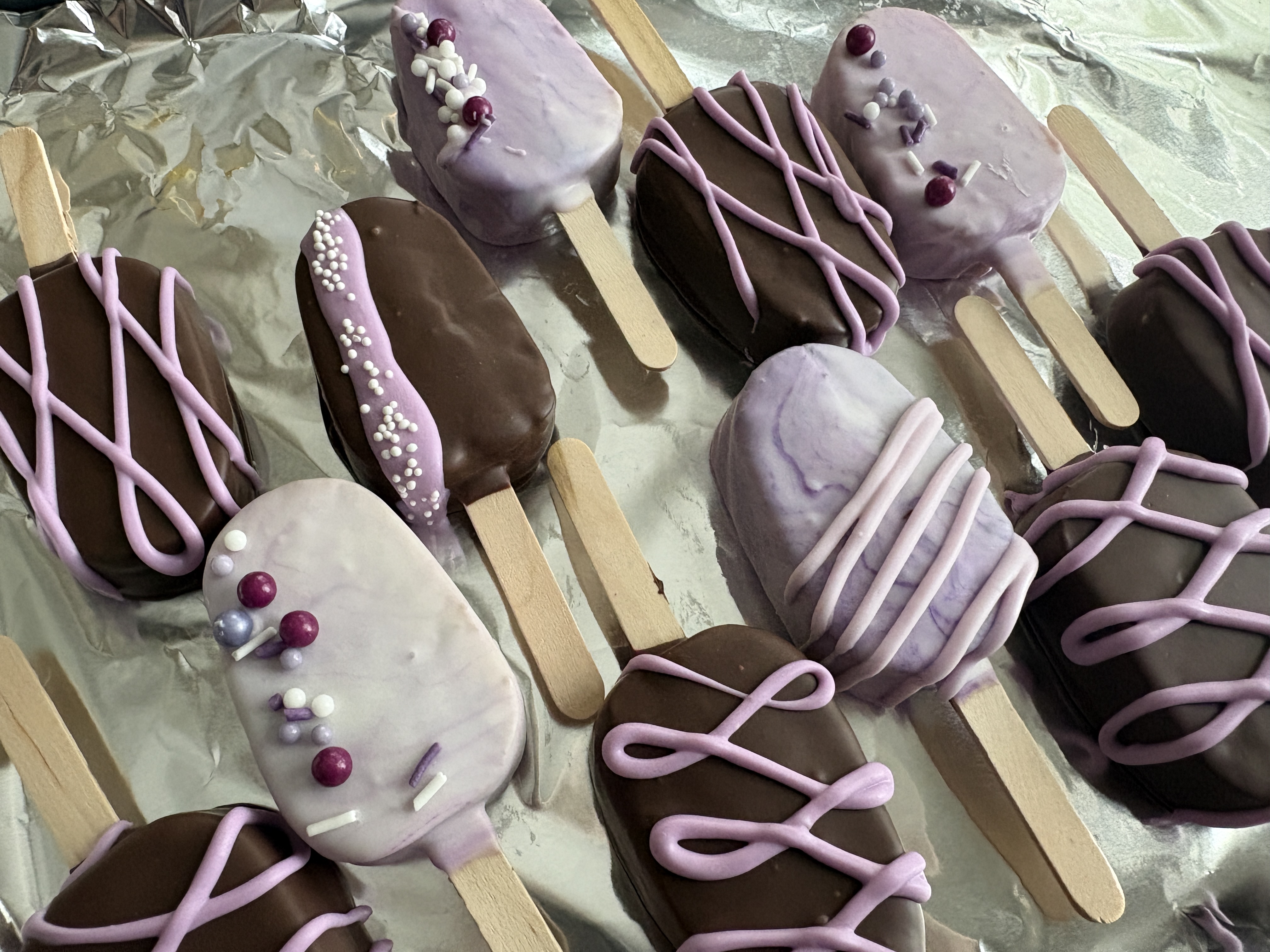 Cakesicles 