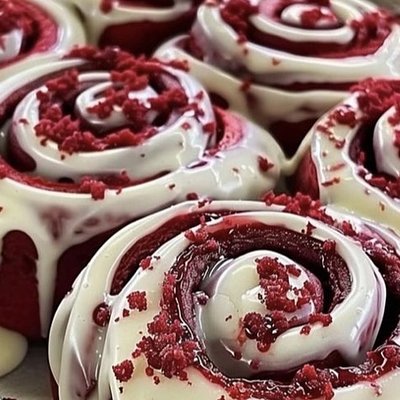 Red Velvet Sourdough Cinnamon Rolls 