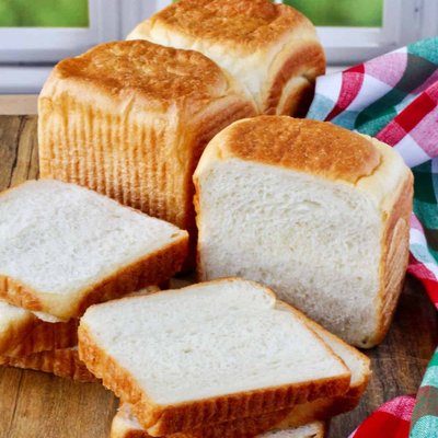 Japanese milk bread (loaf)