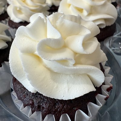 Standard Cupcakes Half Dozen 