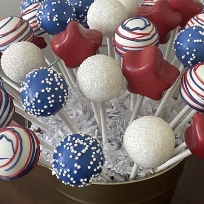 Patriotic Cake Pops 🇺🇸 (12)