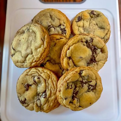 Brown Butter Chocolate Chip Cookies - Half Dozen