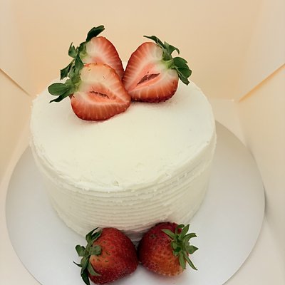 8” Cake (serves 16-22)