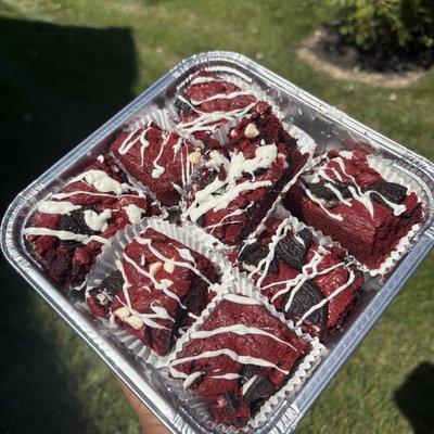 Red Velvet Oreo Brownies ❤️