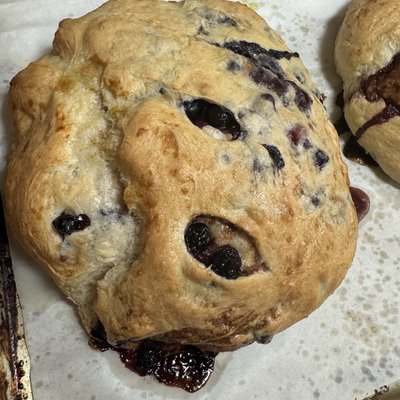 Artisan Bread Blueberry, Orange Zest, Cinnamon,sugar 