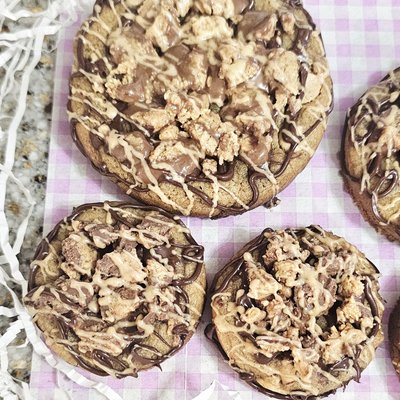 Peanut Butter Cup Chocolate Chip - JUMBO