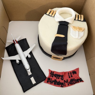 Custom Cakes 