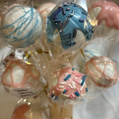 Vanilla (Birthday Cake) Cake Pops