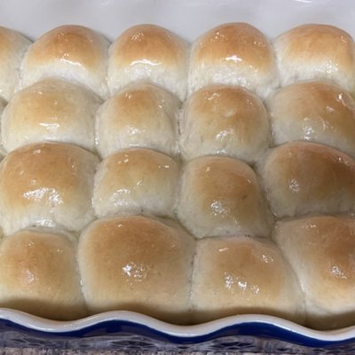 Honey Glazed Dinner Rolls