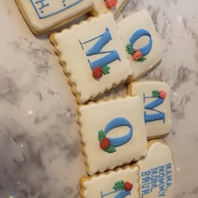 Decorated Sugar Cookies (Royal Icing Cookies)