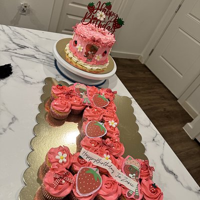 Cupcake Number Smash Cake Combo 