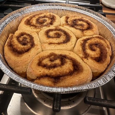 1/2 Dozen GF Cinnamon Rolls