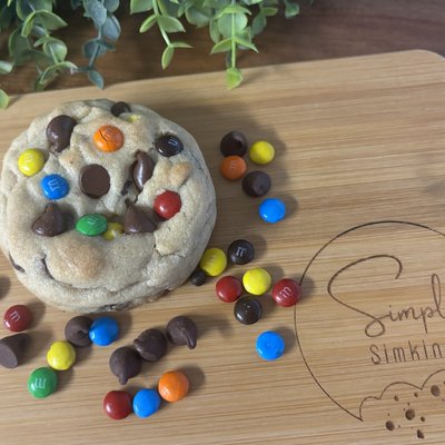 M & M Chocolate Chip Cookies (6)