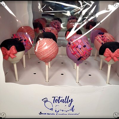 Custom Cake Pops