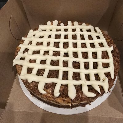 Cinnamon Roll Cheesecake 9in