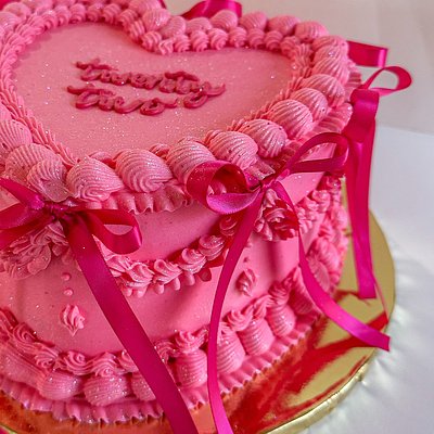 10” Heart Custom Cakes