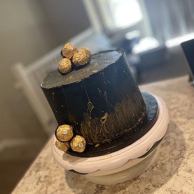 Custom 4in Smash Cake 