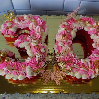 The Sweetie Letter Cake