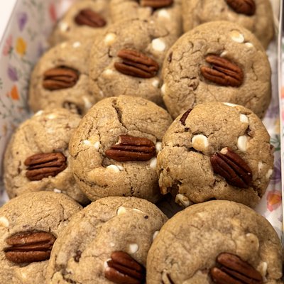 White Chocolate Pecan Cookies
