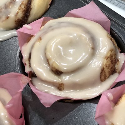 Classic Cinnamon Roll - Single 