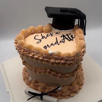 Mini Grad Cake
