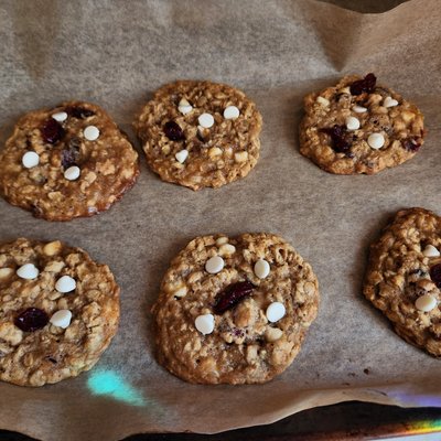 White Chocolate & Cranberry Oatmeal Sourdough Cookies - 6 Count