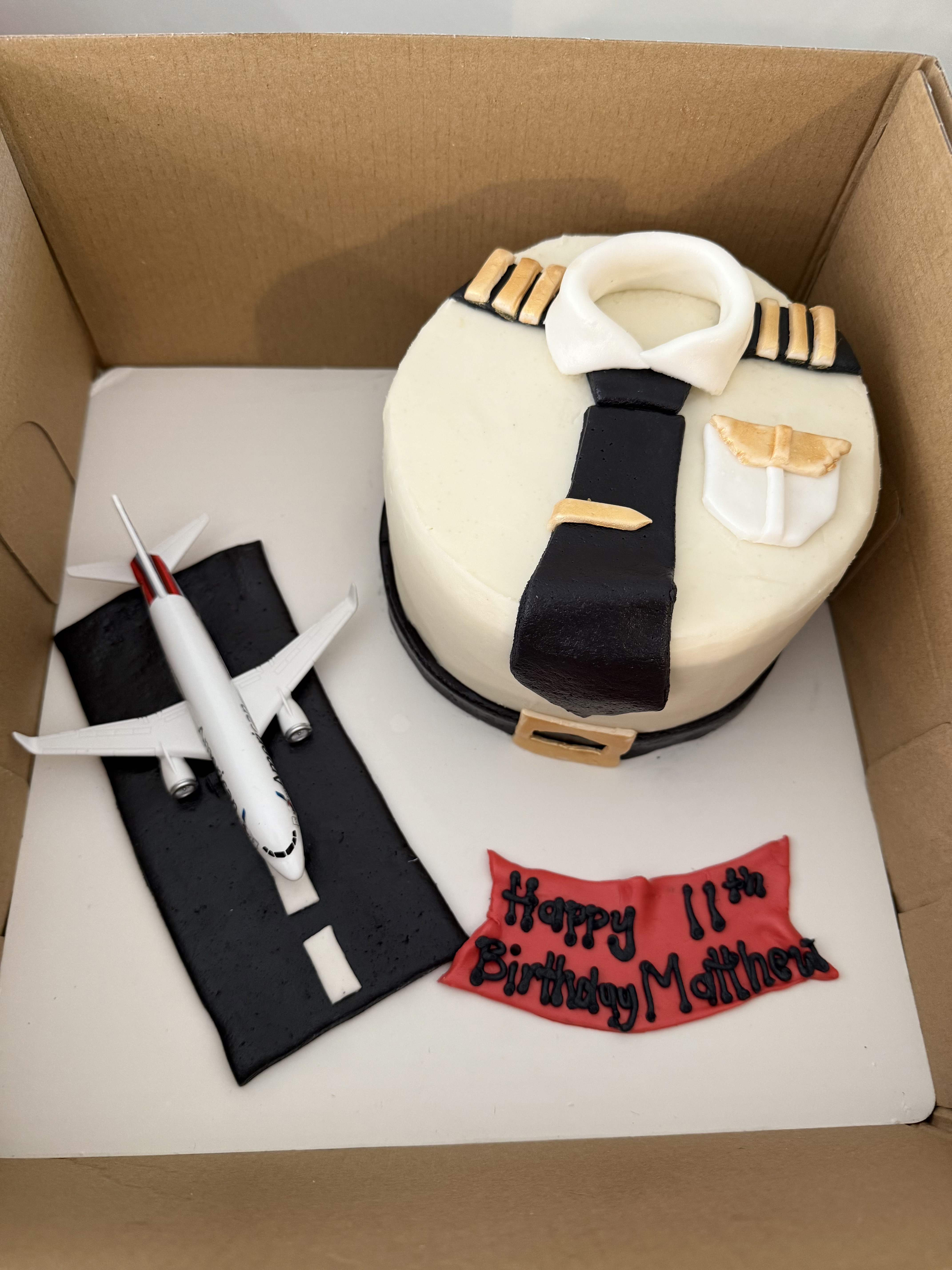 Custom Cakes 