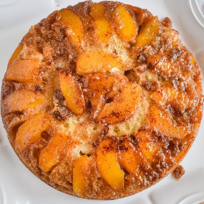 Crown Royal Peach Cobbler Cheesecake 