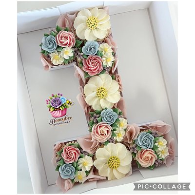 1-Letter or Number Floral Bouquet
