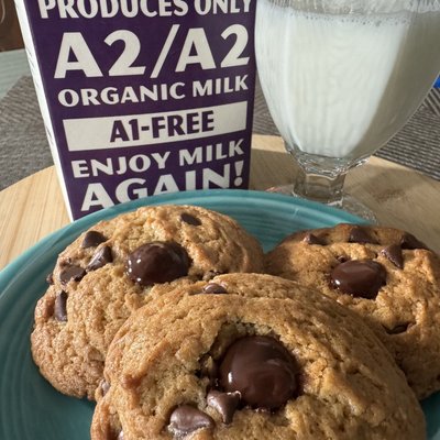 Sourdough Premiere Chocolate Chip Cookies