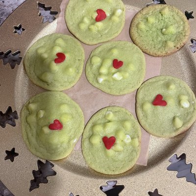 Grinch Pudding Cookies
